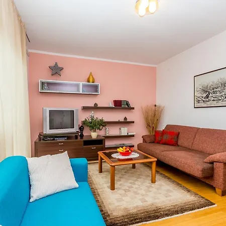 דירה Lucija מטולי