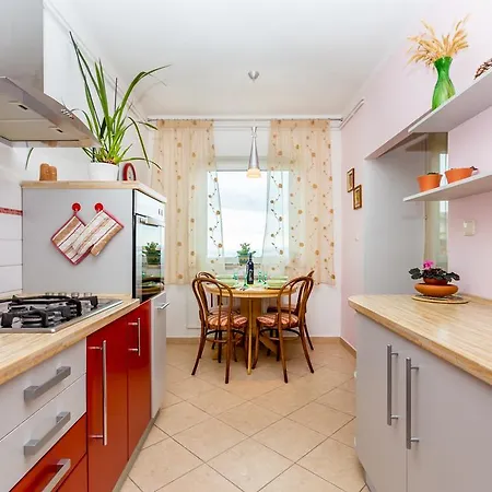 Lucija By Interhome